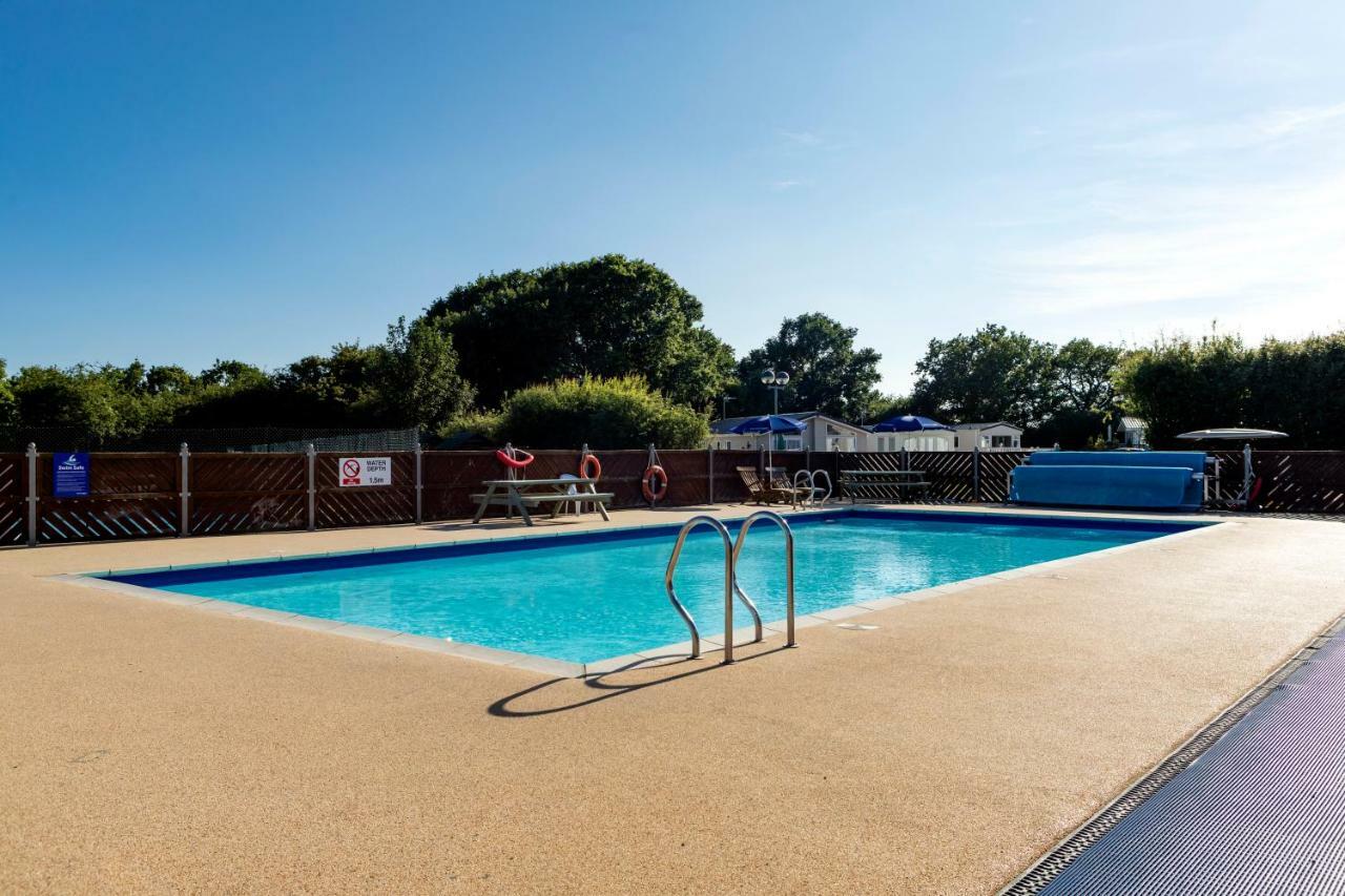 Camping Pods, Carlton Meres Holiday Park Rendham Εξωτερικό φωτογραφία